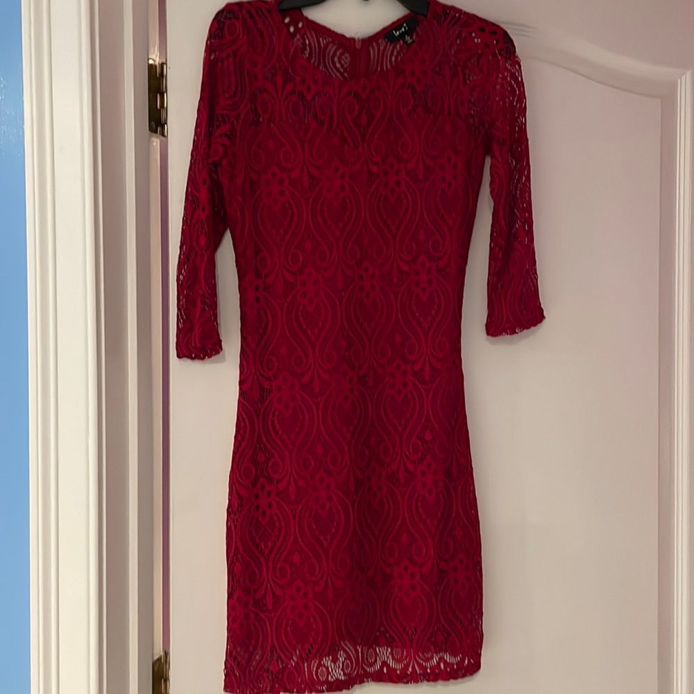 Body con lace dress